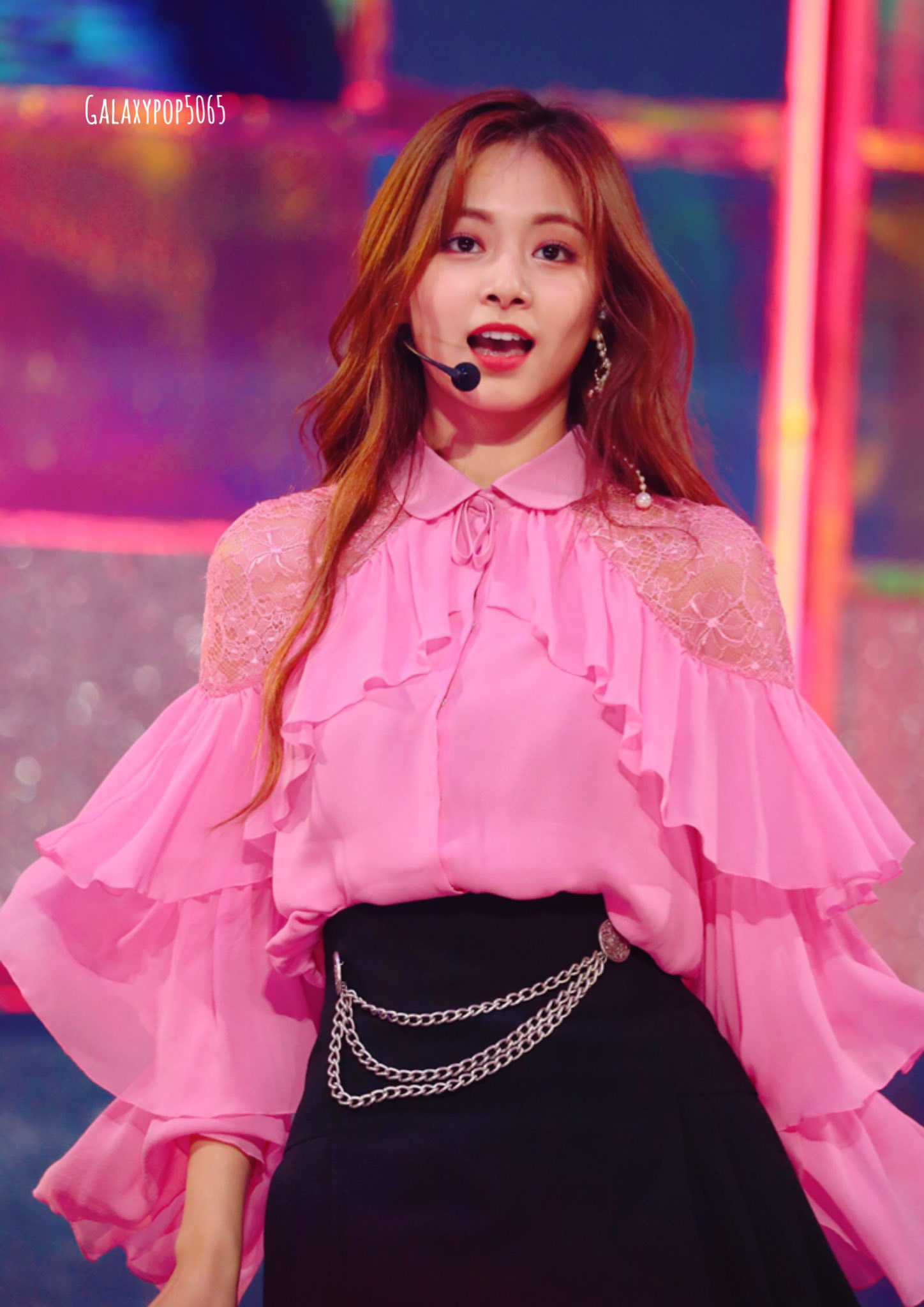 Chuyên gia trang điểm tiết lộ 2 nữ idol đẹp hoàn hảo dù không makeup: Tzuyu lại gây tranh cãi vì mặt mộc, còn lại là ai? - Ảnh 11.