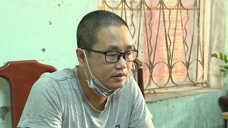Tài xế gây tai nạn rồi bỏ chạy ở Vĩnh Phúc đã sử dụng rượu - Ảnh 2. Tài xế gây tai nạn rồi bỏ chạy ở Vĩnh Phúc đã sử dụng rượu - Ảnh 2.