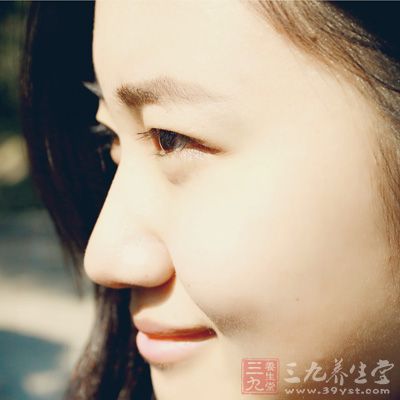 Nhân tướng quyết định tài vận, phụ nữ sở hữu đặc điểm này trên mặt, cả đời sống trong vinh hoa phú quý, càng lớn tuổi càng giàu có - Ảnh 2.