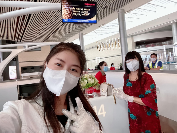 Vợ Đăng Khôi bất ngờ tiết lộ bị kẹt hơn 1 tháng ở Singapore vì dịch và hành trình gian khó lẫn hạnh phúc để trở về - Ảnh 2.
