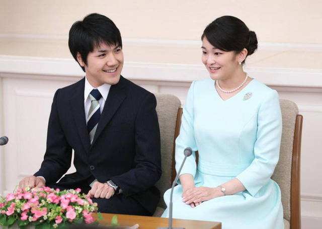 Cuộc hôn nhân bị trì hoãn lấy mất 2 năm thanh xuân của Công chúa Nhật Bản: Hé lộ lý do khó nói và nỗi lòng của người trong cuộc - Ảnh 1.