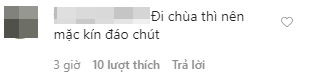 Diện váy ngắn chưa tới đầu gối khi tới chùa, Hương Tràm bị dân mạng nhắc nhở: &quot;Nhìn phản cảm quá&quot; - Ảnh 2.