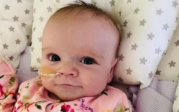 Dù đang mắc bệnh tim nhưng bé gái 6 tháng tuổi vẫn “đánh bại” virus SARS-CoV-2 trong niềm hạnh phúc tột độ của nhiều người 