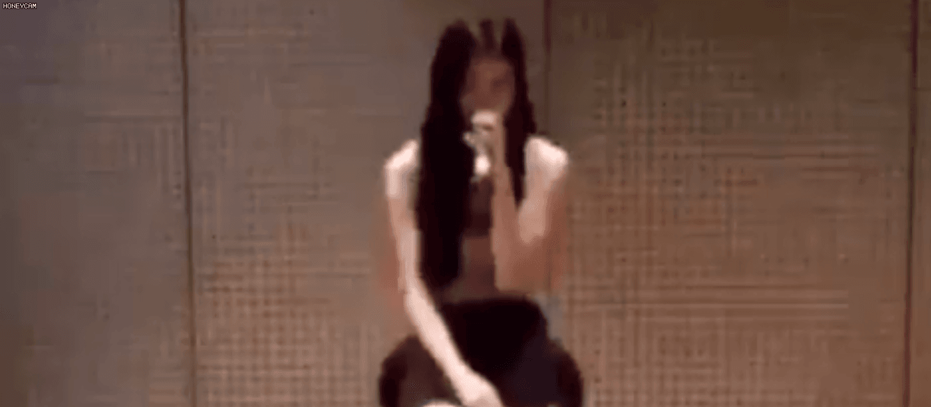 BLACKPINK bị fan cuồng đào bới clip trước khi debut: Rosé nhảy không thua gì Lisa, hát nhạc Ariana Grande cực ngọt - Ảnh 5.