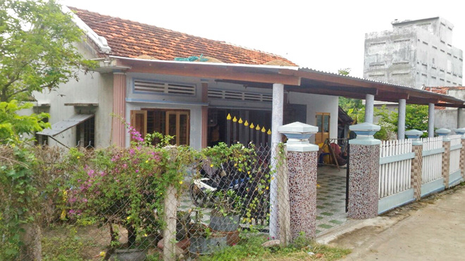 Thông tin thêm về vụ cụ ông bị người thân chém 17 nhát ở đầu và mặt - Ảnh 4. Thông tin thêm về vụ cụ ông bị người thân chém 17 nhát ở đầu và mặt - Ảnh 4.