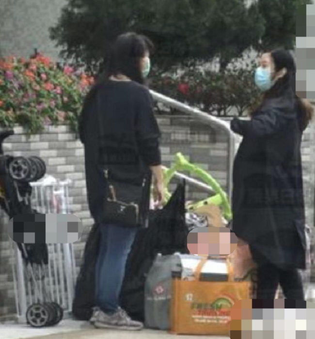 Sau khi bị phản bội, vợ của Lê Chấn Diệp đi khám thai một mình khiến netizen rất thương cảm.