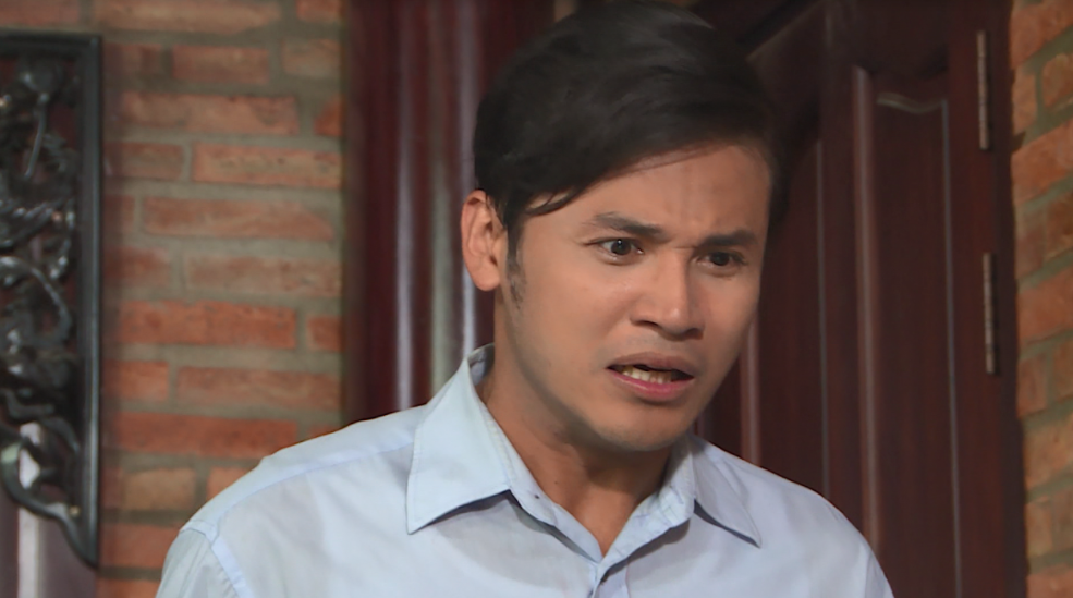 "Luật trời" h&eacute; lộ tập 30: Mẹ B&iacute;ch chết, Tiến (Anh T&agrave;i) &ocirc;m nỗi oan giết người - Ảnh 4.