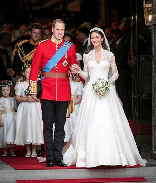 Bị em dâu Meghan Markle &quot;cướp sóng&quot; đúng vào dịp kỷ niệm 9 năm ngày cưới, Công nương Kate đã có màn đáp trả đầy khôn ngoan - Ảnh 1.