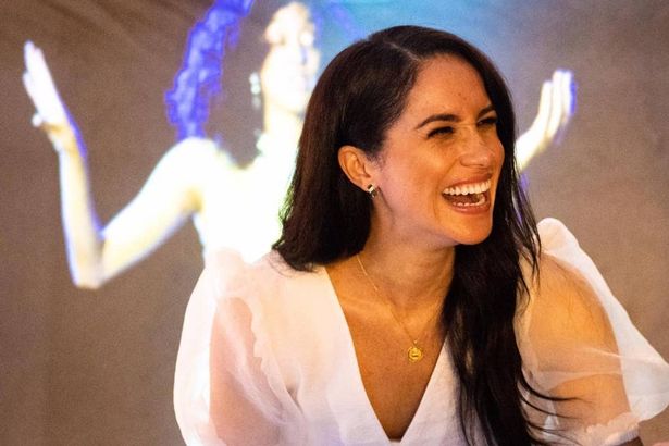 Meghan Markle nhận lời đề nghị béo bở từ Nhật Bản với hợp đồng triệu đô nhưng gây tranh cãi với loạt đòi hỏi &quot;cao sang&quot; - Ảnh 1.