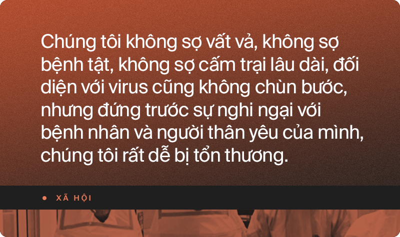 Bác sĩ ở tuyến đầu chống Covid-19 tại BV Nhiệt đới Trung ương: Không sợ hiểm nguy và tinh thần thép để gạt “chạnh lòng” chiến đấu với dịch bệnh - Ảnh 4.