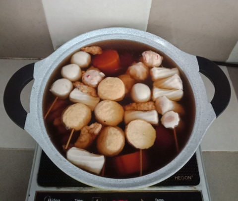 Học người Hàn cách nấu canh chả cá vừa ngon vừa đẹp đổi món cho cả nhà - Ảnh 7.
