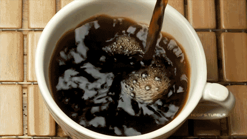 Chỉ cần làm điều này, ly cà phê sữa đá sẽ vừa đậm đà lại chẳng tốn thời gian pha chế - Ảnh 1.