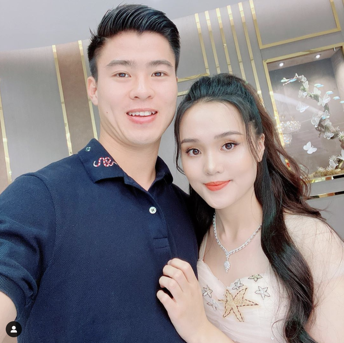 Hậu tin đồn hôn nhân lục đục, Quỳnh Anh sắm ngay túi Hermès trăm triệu, còn tag thẳng Duy Mạnh để khoe khéo - Ảnh 4. Hậu tin đồn hôn nhân lục đục, Quỳnh Anh sắm ngay túi Hermès trăm triệu, còn tag thẳng Duy Mạnh để khoe khéo - Ảnh 4.
