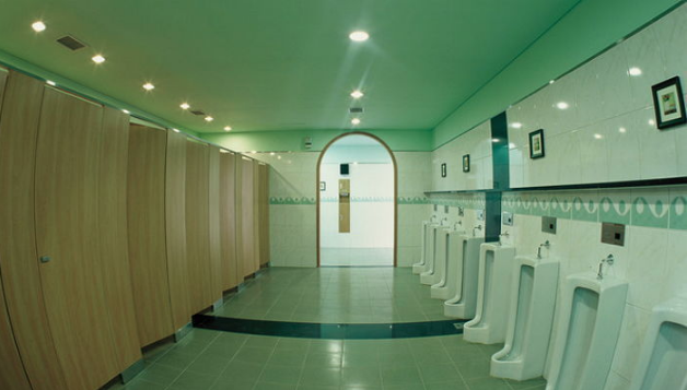 hình ảnh nhà vệ sinh trường học