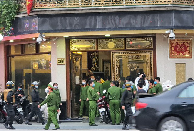 Vợ giang hồ Đường Nhuệ là ai? - Ảnh 1. Vợ giang hồ Đường Nhuệ là ai? - Ảnh 1.