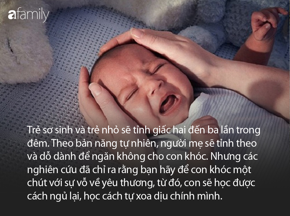 Bà mẹ khoe bí mật trong bình sữa giúp con ngủ xuyên đêm, ai ngờ lại nhận về toàn &quot;gạch đá&quot;, thậm chí các chuyên gia cũng phải lên tiếng cảnh báo - Ảnh 4.