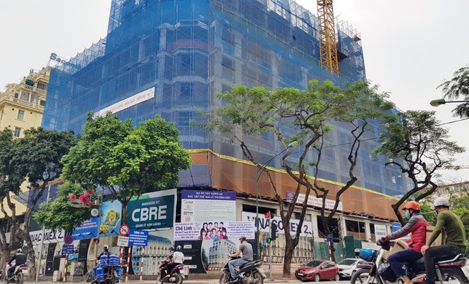 Cận cảnh khu chung cư cải tạo 40 tỷ một căn ở Hà Nội gây 'choáng' - Ảnh 4.
