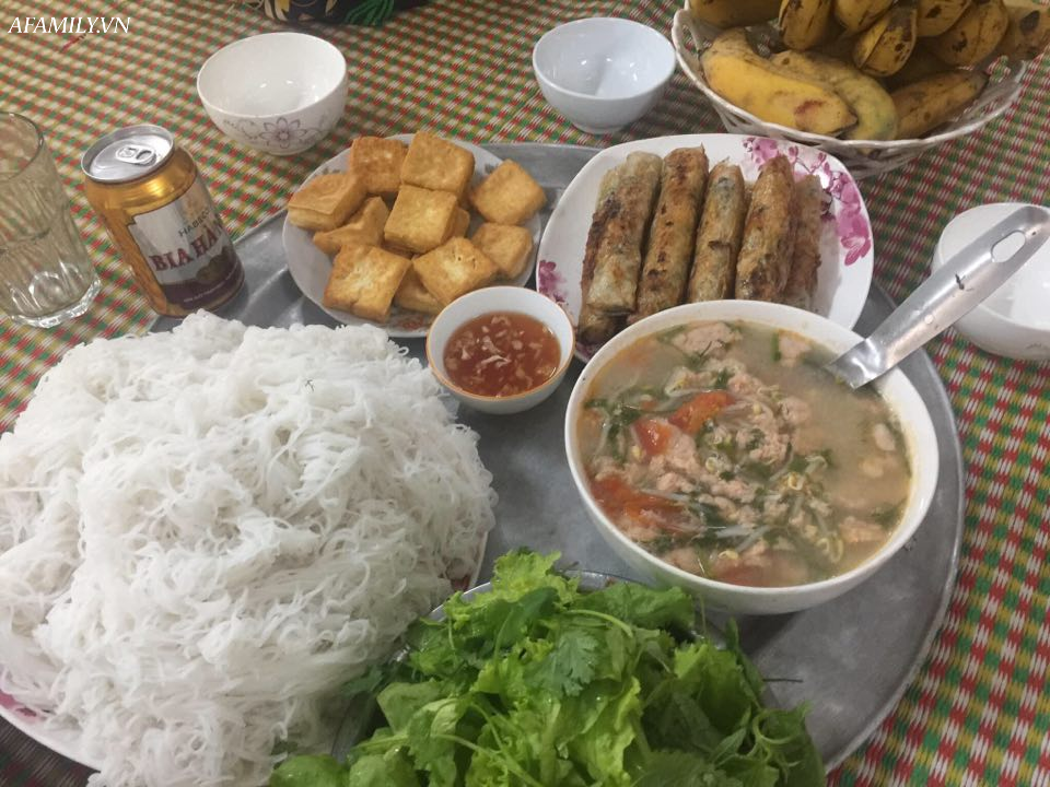 Mỹ Linh Nấu Ăn Cho Gia Đình Bốn Người Với Chi Phí Chỉ 500.000 Đồng/ Tuần