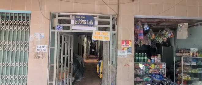 Một nhóm người ném bom xăng rồi ngăn không cho người dân chữa cháy, hai đứa trẻ bị bỏng nặng - Ảnh 3. Một nhóm người ném bom xăng rồi ngăn không cho người dân chữa cháy, hai đứa trẻ bị bỏng nặng - Ảnh 3.