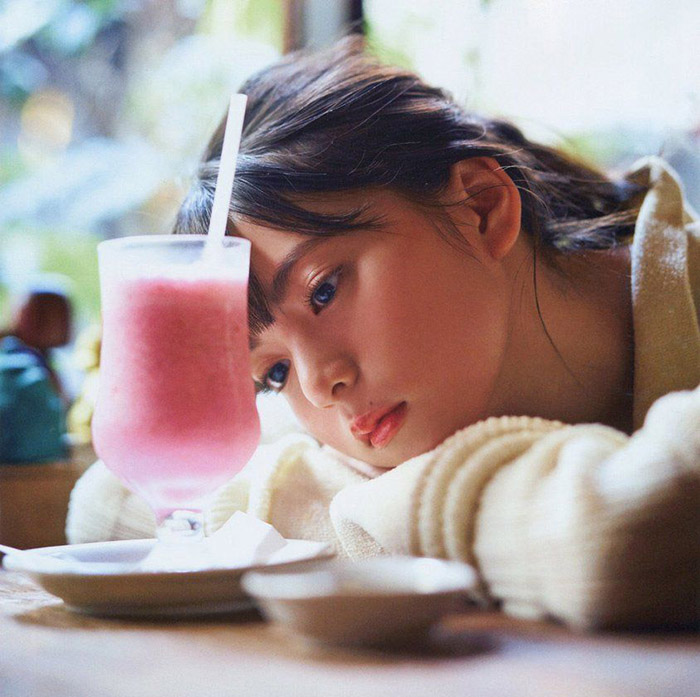 Estrogen quá cao sẽ biểu hiện rõ qua 6 dấu hiệu này, biết để kịp thời điều chỉnh nếu không sẽ gây ra hậu quả nghiêm trọng - Ảnh 1. Estrogen quá cao sẽ biểu hiện rõ qua 6 dấu hiệu này, biết để kịp thời điều chỉnh nếu không sẽ gây ra hậu quả nghiêm trọng - Ảnh 1.