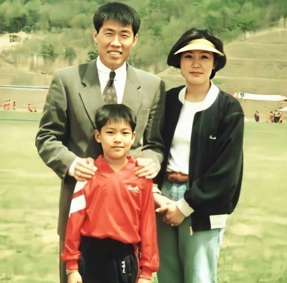 Ли мин Хо и его родители фото