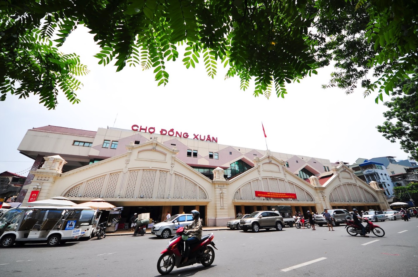 Khám phá những khu chợ đầu mối lớn nhất Việt Nam - Ảnh 2.