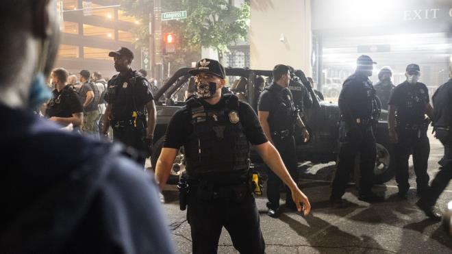 Mỹ: Nổ súng điên loạn vào đám đông biểu tình, 1 người thiệt mạng - Ảnh 1.