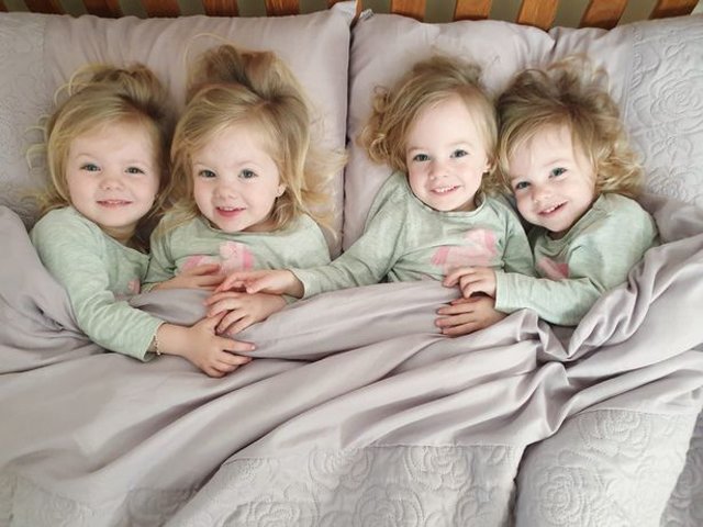 4 bé gái trong ca sinh tư giống hệt nhau vô cùng hiếm trên thế giới với tỷ lệ chỉ 1/70 triệu ca sau 3 năm đã có những thay đổi gây ngỡ ngàng - Ảnh 10.
