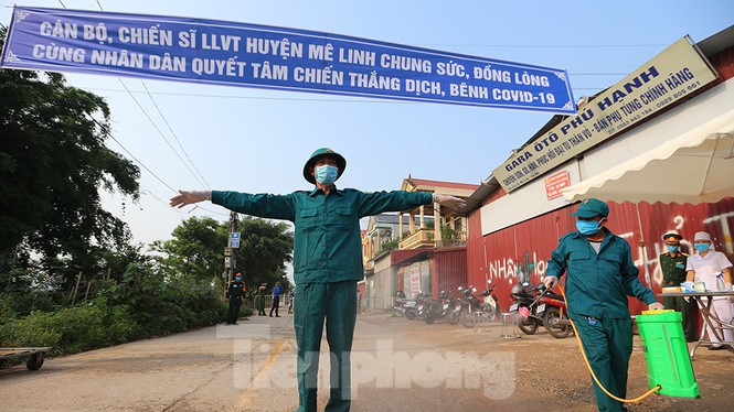 Thôn Hạ Lôi trước ngày dỡ phong tỏa 'nội bất xuất, ngoại bất nhập' - Ảnh 10.