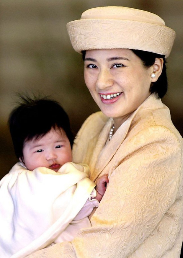 Hoàng hậu Masako - người mẹ từng vượt qua căn bệnh trầm cảm, dùng kỷ luật rắn để dạy con sống như thường dân, không có đặc quyền dù là công chúa - Ảnh 4.