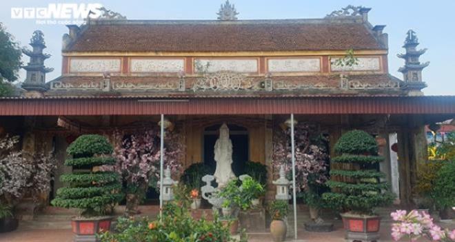 Trụ trì chùa ở Thái Bình bị tố mua trẻ em: Một bé đoàn tụ gia đình - Ảnh 1.