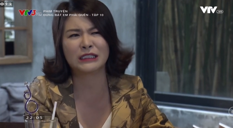 Đừng bắt em phải qu&ecirc;n tập 10: "Tiểu tam" Kim Oanh lại giở tr&ograve; ng&atilde; v&agrave;o l&ograve;ng "anh trai mưa" với vẻ mặt đắc ch&iacute; - Ảnh 1.