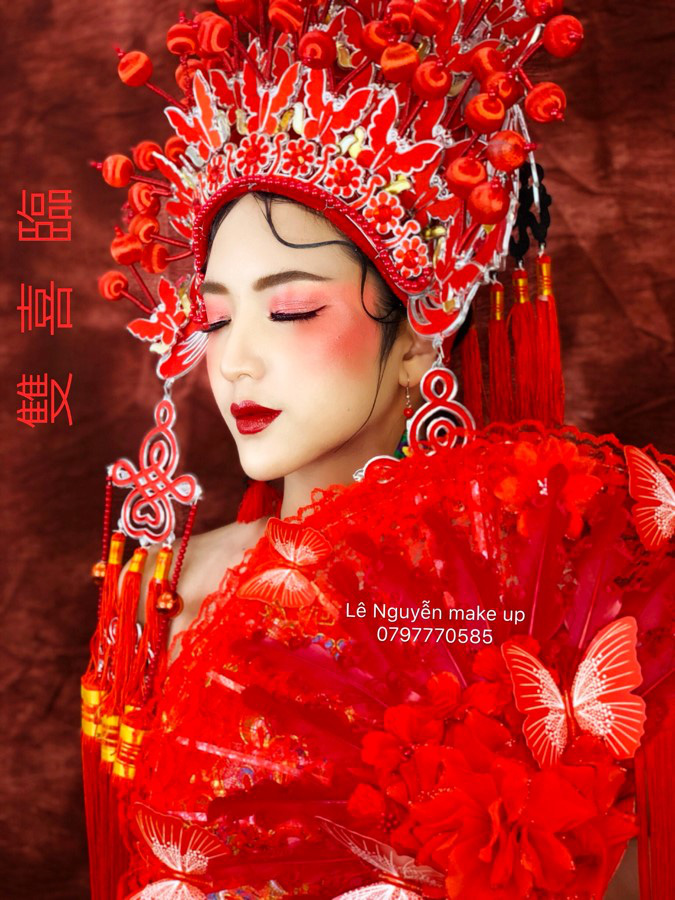 Phù thuỷ Make up Lê Nguyễn - khi đam mê trở thành động lực truyền cảm hứng cho người trẻ - Ảnh 4. Phù thuỷ Make up Lê Nguyễn - khi đam mê trở thành động lực truyền cảm hứng cho người trẻ - Ảnh 4.