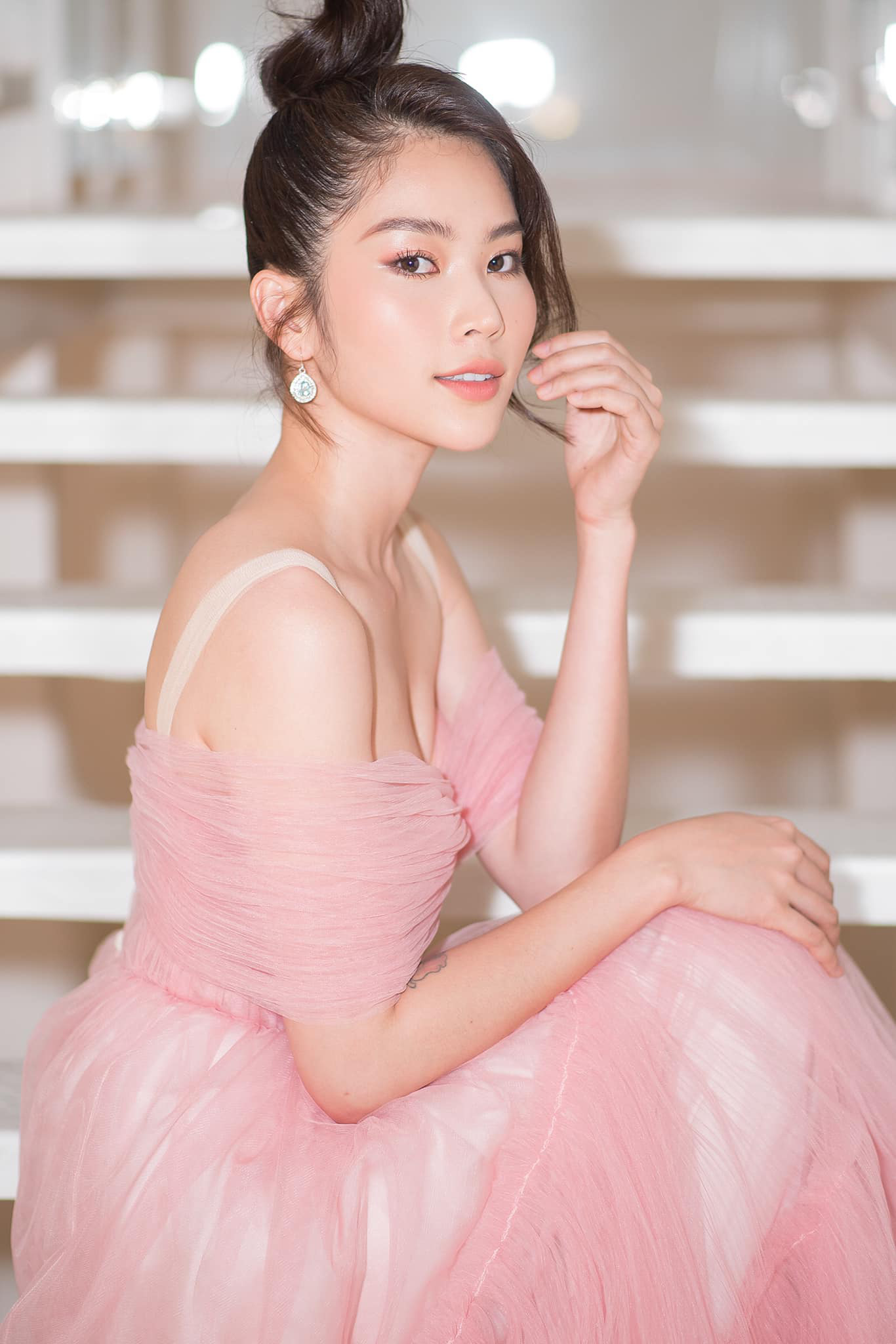 Nam Anh sau màn thổ lộ tình cảm với Thanh Hằng: Bị hủy show hàng loạt, nhắn tin xin lỗi nhưng không được trả lời - Ảnh 2. Nam Anh sau màn thổ lộ tình cảm với Thanh Hằng: Bị hủy show hàng loạt, nhắn tin xin lỗi nhưng không được trả lời - Ảnh 2.