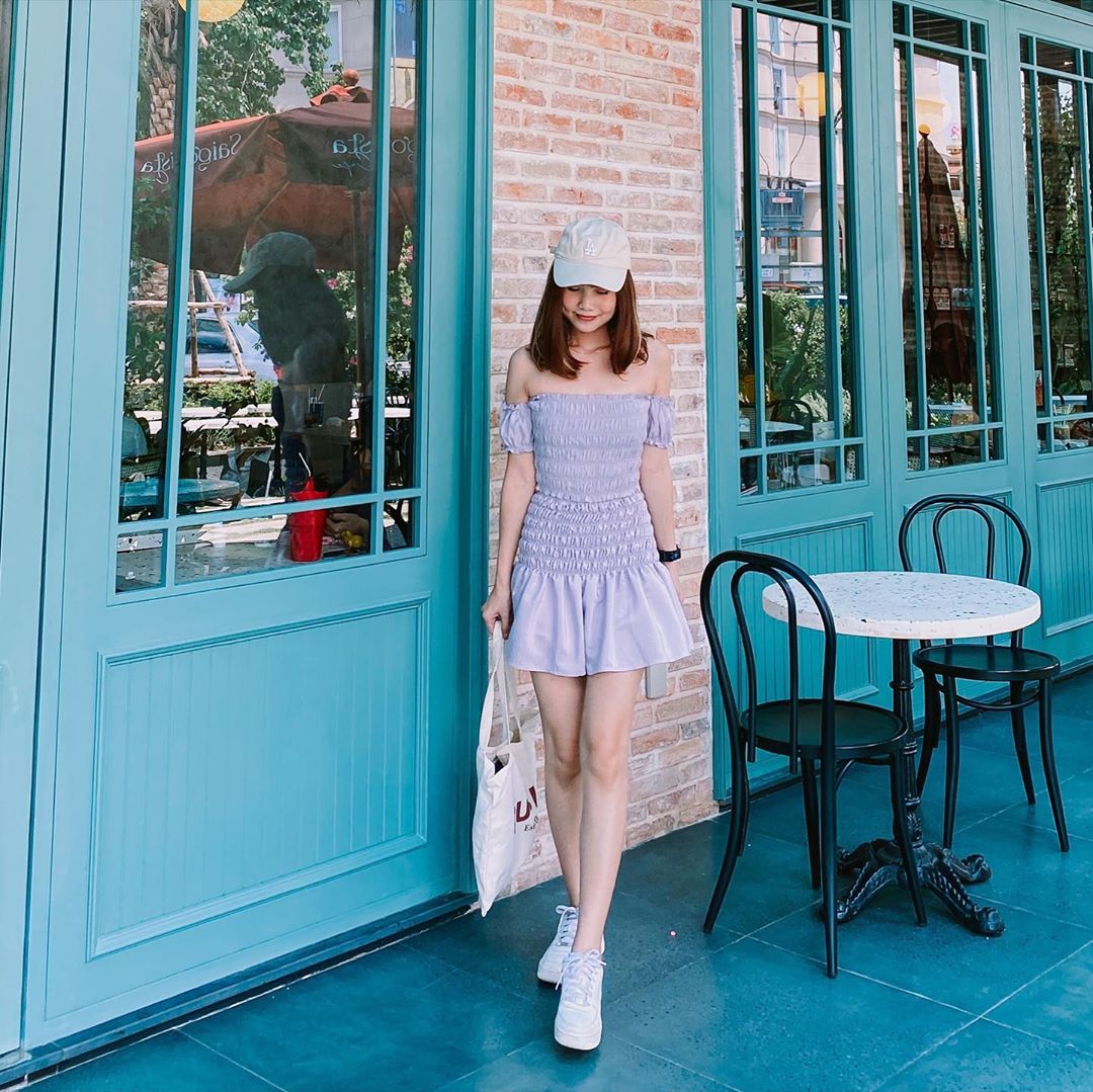 Hot nhất năm nay chính là trang phục màu tím nhưng để diện đẹp mà không sến thì các nàng cần tránh 3 sai lầm sau - Ảnh 8. Hot nhất năm nay chính là trang phục màu tím nhưng để diện đẹp mà không sến thì các nàng cần tránh 3 sai lầm sau - Ảnh 8.