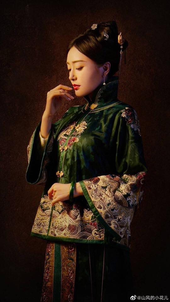 &quot;Hoàng hậu&quot; Tần Lam đẹp mê đắm, dắt tay Đàm Tùng Vận thống trị chỉ số minh tinh - Ảnh 3.