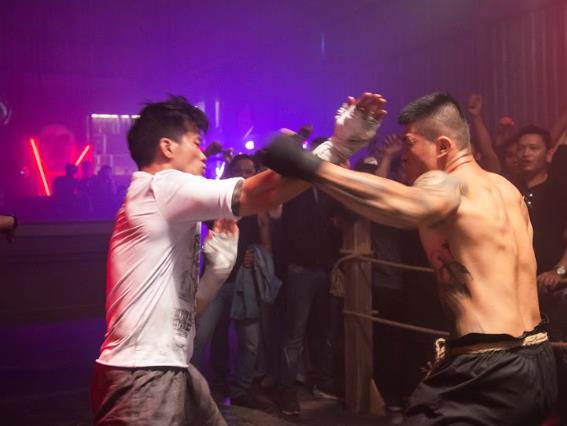 Nhà vô địch boxing Việt Nam gây chú ý khi đóng phim hành động &quot;Đỉnh mù sương&quot; - Ảnh 7.