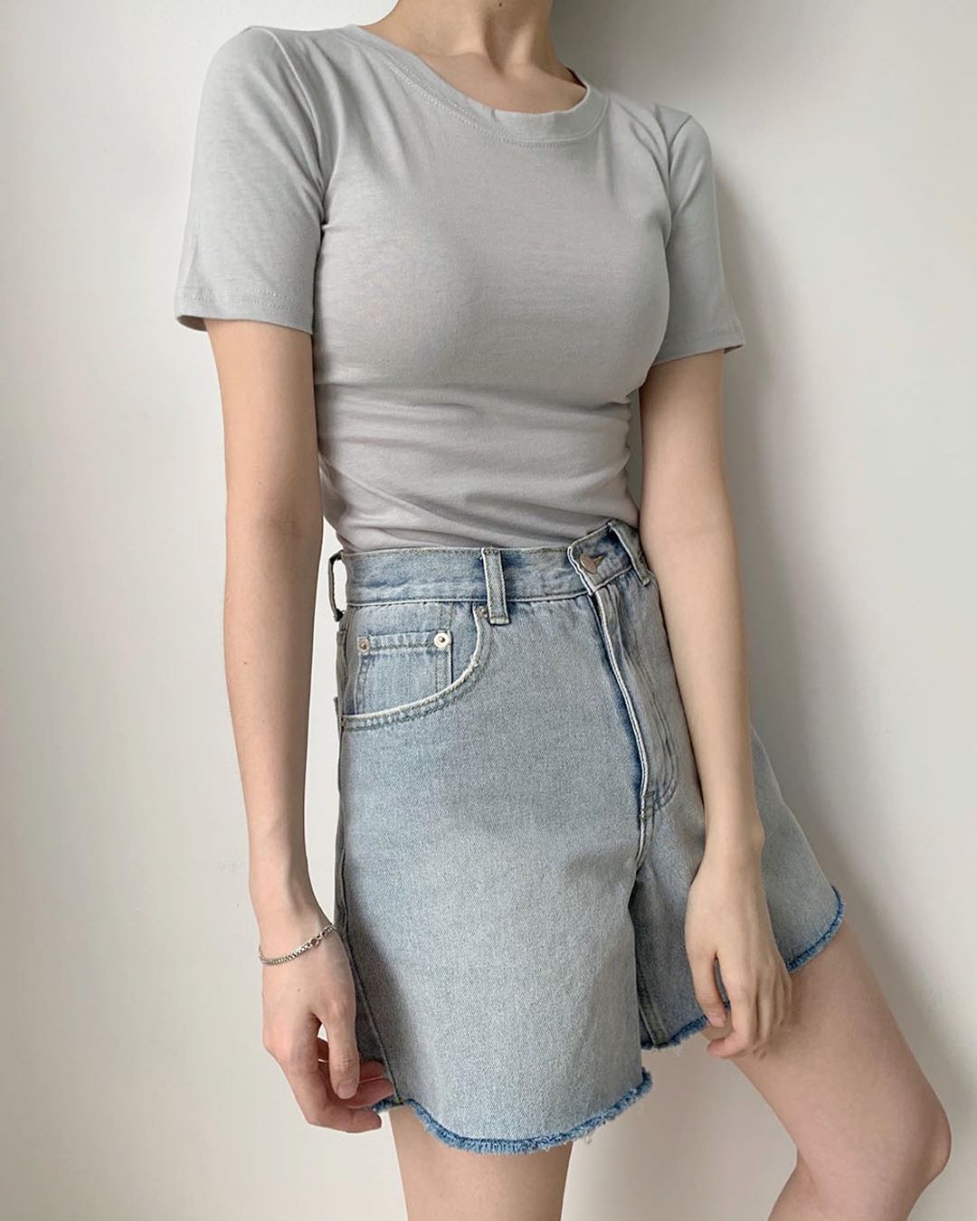 Nhắn nhủ chị em kiểu short jeans chuẩn chỉnh từng vóc dáng: Đùi to đến mấy cũng có dáng quần dành riêng cho mình - Ảnh 8.