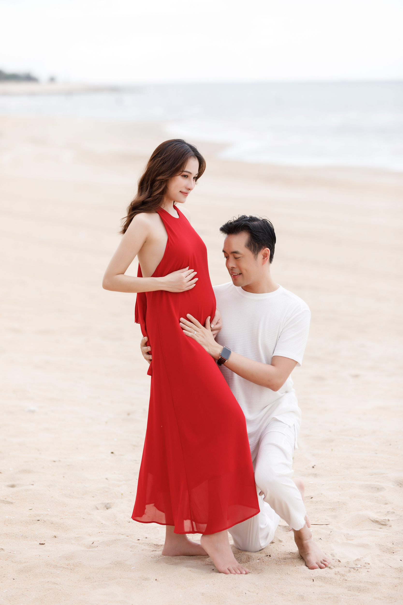 Sara Lưu khoe cận cảnh bụng bầu mang song thai, tiết lộ lý do giữ kín tin vui suốt 4 tháng - Ảnh 8.