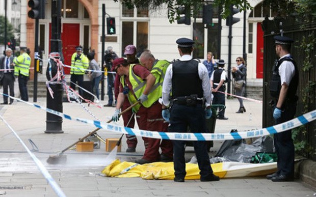 Tấn công bằng dao tại Anh làm 3 người thiệt mạng ​ - Ảnh 1.