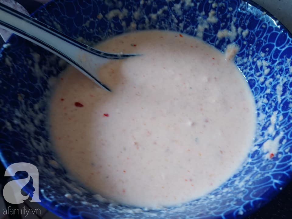 Ngày đầu tháng học Liên Ròm làm "gà chiên chay" ngon bất ngờ - Ảnh 4. Ngày đầu tháng học Liên Ròm làm "gà chiên chay" ngon bất ngờ - Ảnh 4.