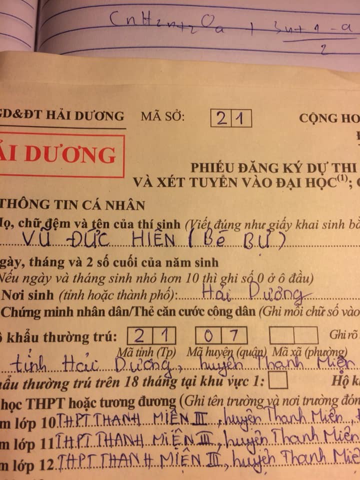 Cười méo mặt những lỗi hay gặp khi điền phiếu đăng ký dự thi: Thông tin thì thuộc làu làu nhưng lại viết sai 