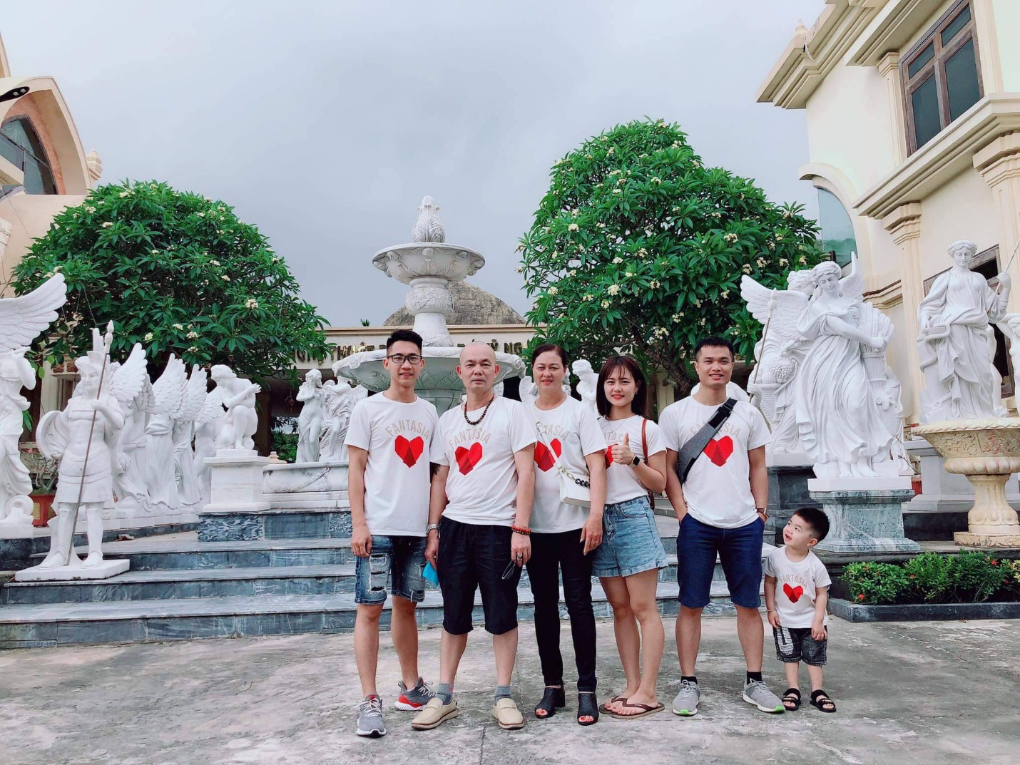 Áo gia đình FamilyLove ưu đãi đặc biệt toàn bộ đơn hàng mừng ngày Gia Đình Việt Nam - Ảnh 4.