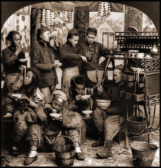 Rốt cuộc người dân Trung Quốc đã sống thế nào trong những năm 1860 - 1946, tất cả thể hiện rõ qua những bức ảnh cũ quý giá này!  - Ảnh 9.