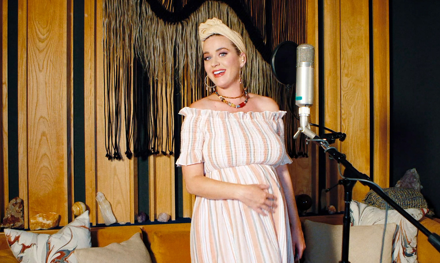 Bà bầu Katy Perry tiết lộ từng muốn tự tử khi chia tay vị hôn phu 2 năm trước và album không đạt thành tích tốt - Ảnh 3.