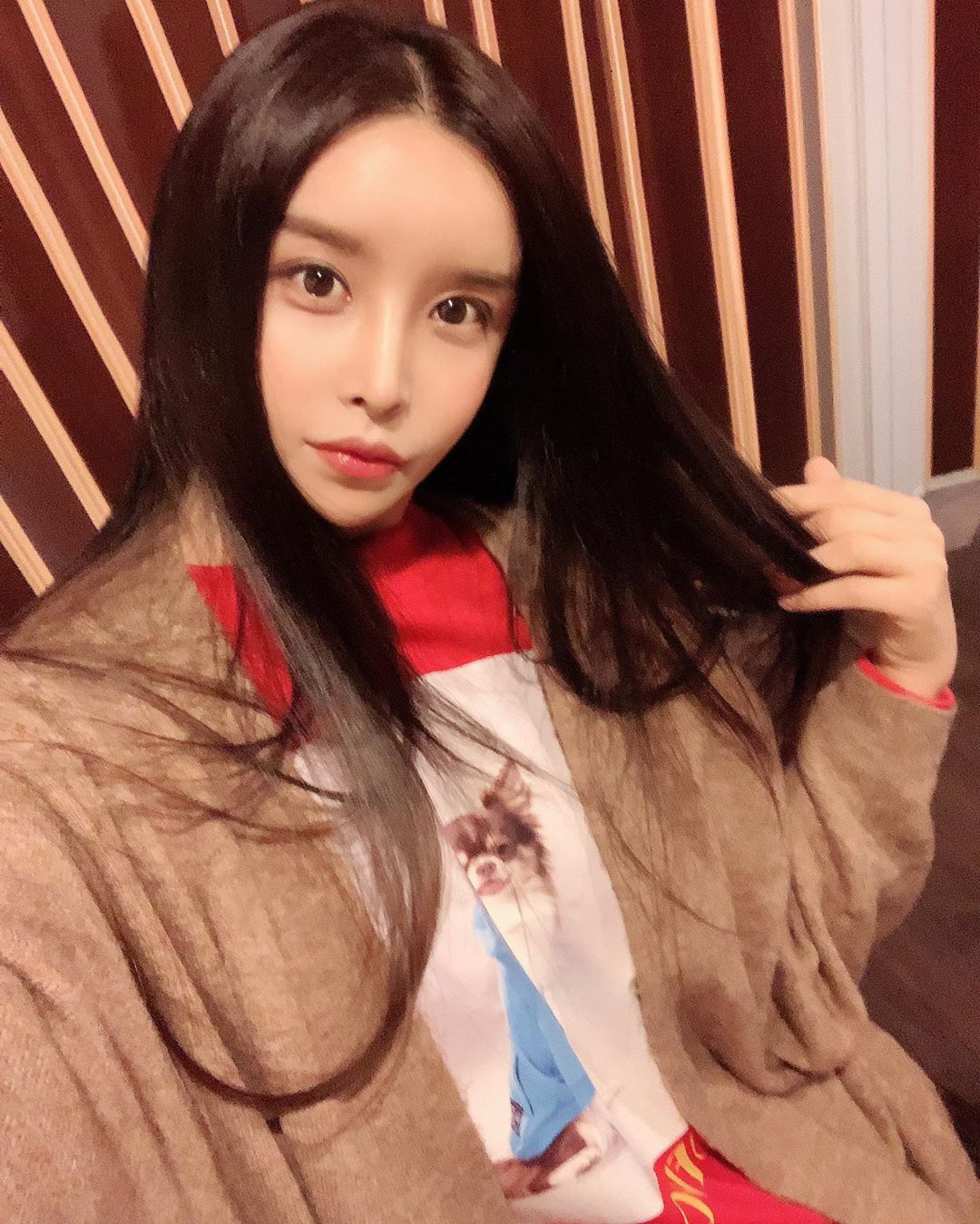 'Mỹ nhân chuyển giới đẹp nhất xứ Hàn' kể về tuổi thơ đẫm nước mắt vì 1 câu nói 'Lẽ ra không nên sinh ra mày', giờ đây ra sao ở tuổi 45? - Ảnh 9. 'Mỹ nhân chuyển giới đẹp nhất xứ Hàn' kể về tuổi thơ đẫm nước mắt vì 1 câu nói 'Lẽ ra không nên sinh ra mày', giờ đây ra sao ở tuổi 45? - Ảnh 9.