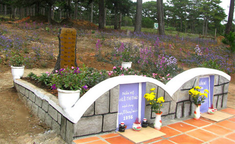 Đồi thông hai mộ ở Đà Lạt và câu chuyện thiên tình sử đầy bi thương mà ít người biết đến - Ảnh 3. Đồi thông hai mộ ở Đà Lạt và câu chuyện thiên tình sử đầy bi thương mà ít người biết đến - Ảnh 3.