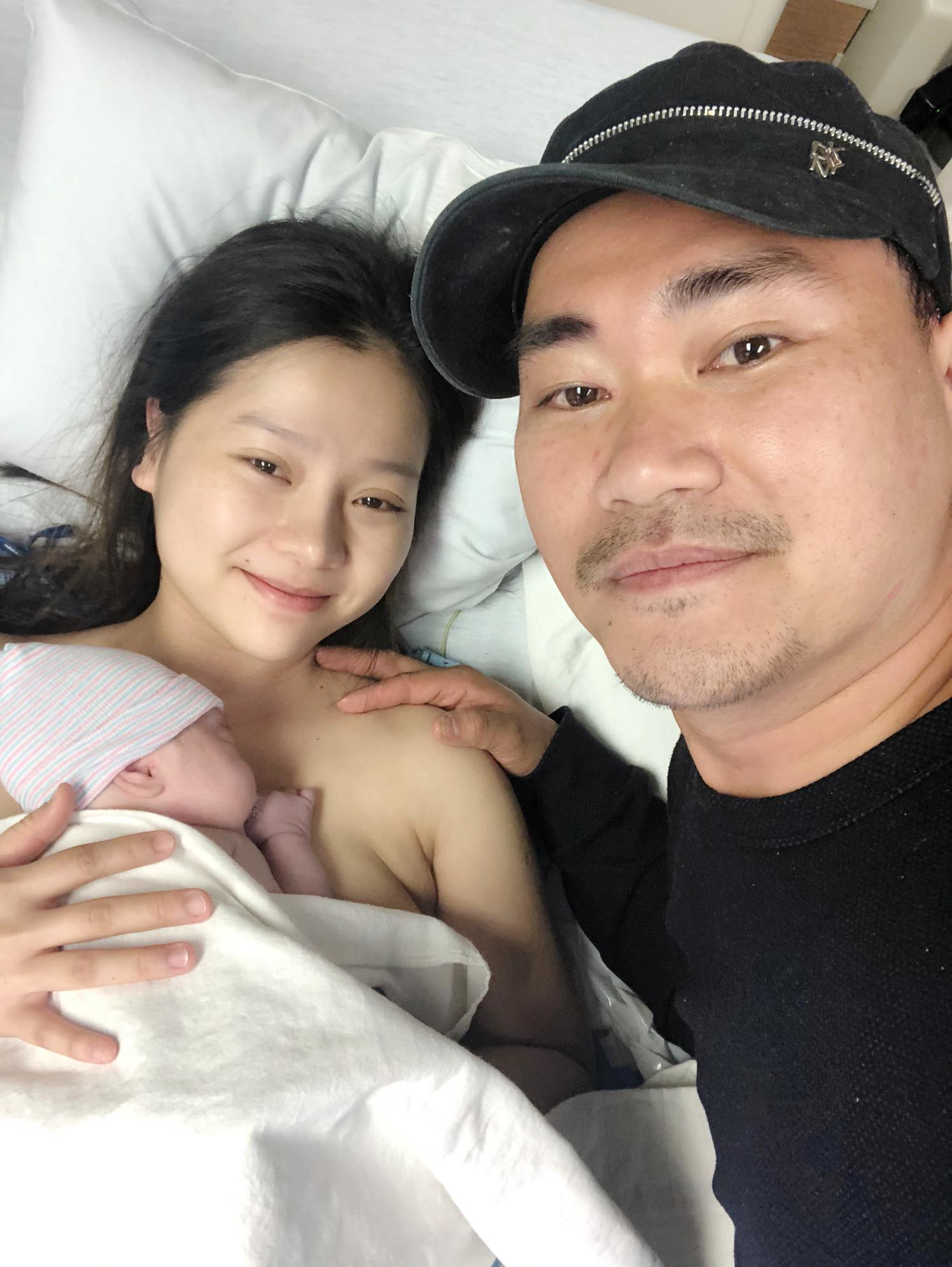 Nữ diễn viên "Tôi thấy hoa vàng trên cỏ xanh" đã hạ sinh con gái thứ 2 cho ông xã Việt Kiều tại Mỹ - Ảnh 6. Nữ diễn viên "Tôi thấy hoa vàng trên cỏ xanh" đã hạ sinh con gái thứ 2 cho ông xã Việt Kiều tại Mỹ - Ảnh 6.