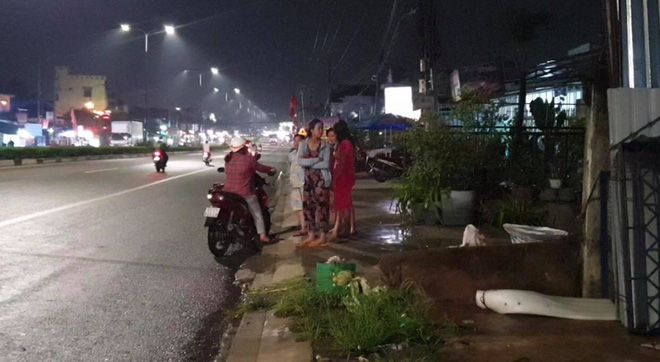 Đi làm về, mẹ phát hiện con trai gục chết trên vũng máu trong phòng trọ - Ảnh 2.