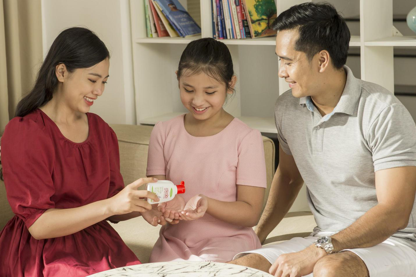 Có người bạn đồng hành này, người lớn an tâm đi làm, trẻ nhỏ vui khỏe đi học! - Ảnh 1.